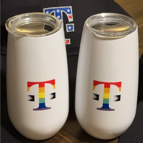 NWT 5 pc BUNDLE T Mobile Phone Promotional Bundle 3 caps/2cups+lids - Picture 4 of 7